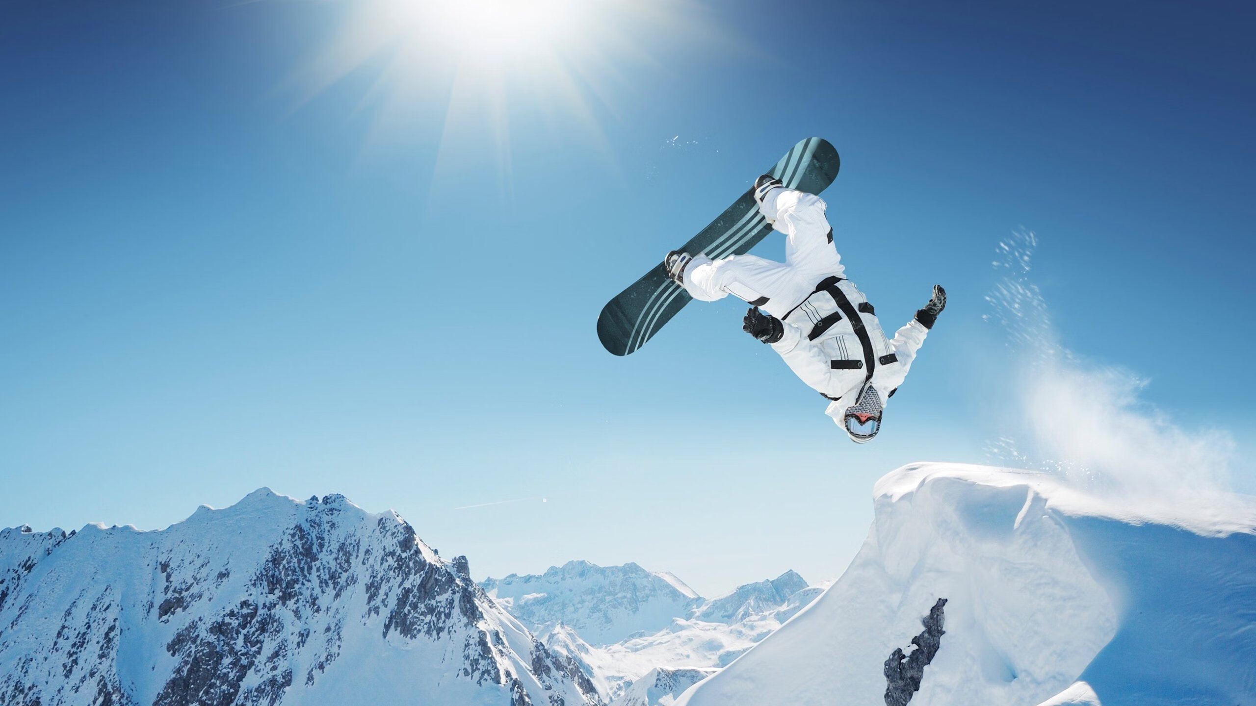 _家庭户外探险日：锻炼身体，增进感情_，户外探险揭秘